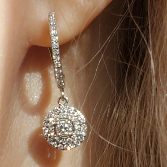 14K WHITE GOLD DIAMOND EARRINGS. - Picture 10 of 14